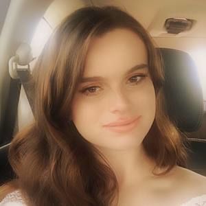 Meet your Posher, Lily